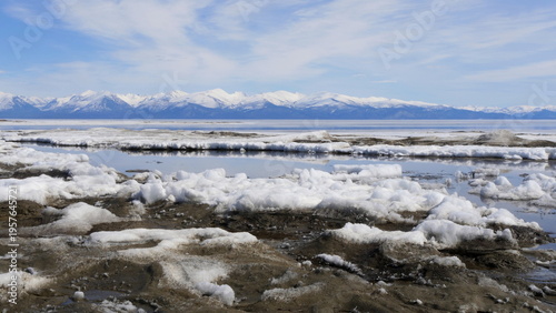 Quadro su tela The icy shore of Lake Baikal in Russian Siberia in late spring