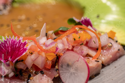 tataki de atun, traditional Peruvian food