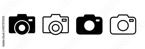 Camera icon vector illustration. photo camera sign and symbol. photography icon.