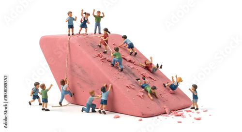 巨大な消しゴムを登る子供たち　やり直しと克服のイメージ　ミニチュア　コンセプト
