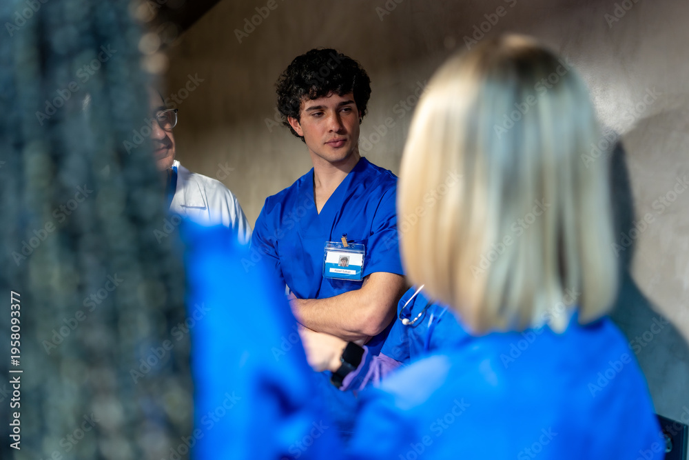 Fototapeta premium Medical team actively collaborating during important meeting