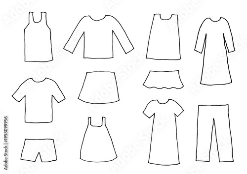 Tシャツやズボンなどの衣類のシンプルな手描きイラストセット（線画）