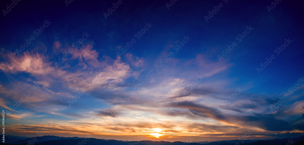 Fototapeta premium CIELO Y NUBES