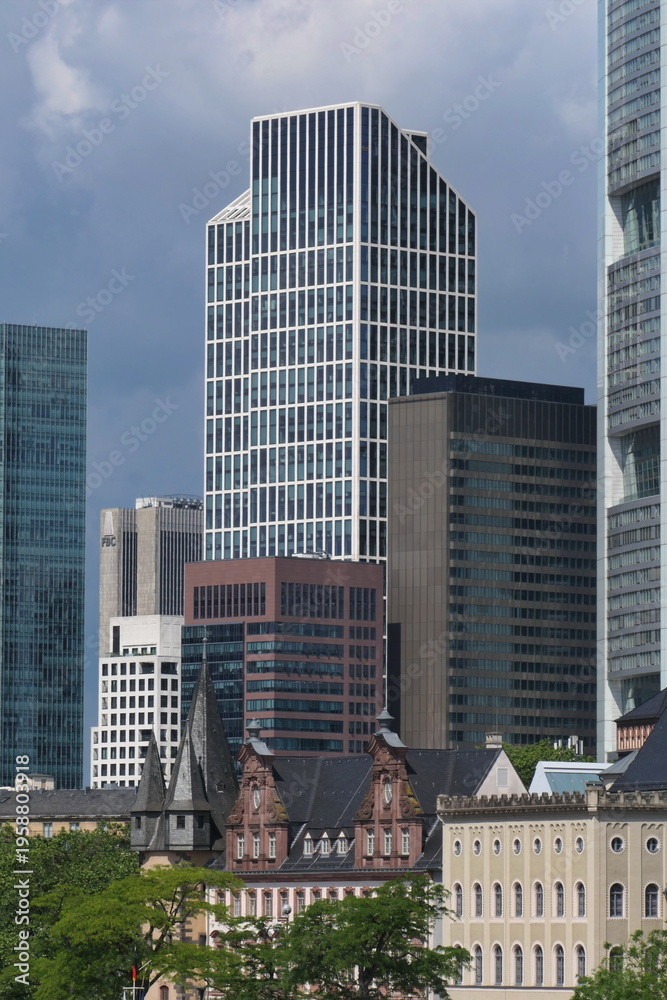 Fototapeta premium Hochhäuser in Darmstadt
