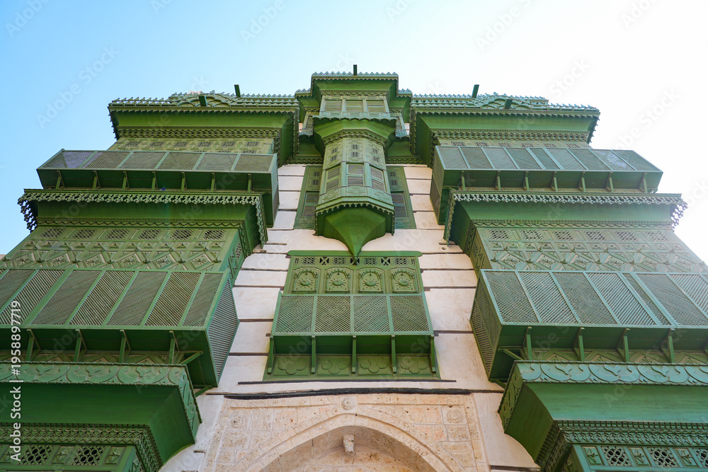 Obraz premium Traditional wooden Roshan balconies in the historic Al-Balad district, the Old Town of Jeddah, Saudi Arabia