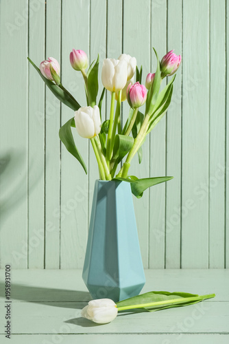 Vase with beautiful tulip f...