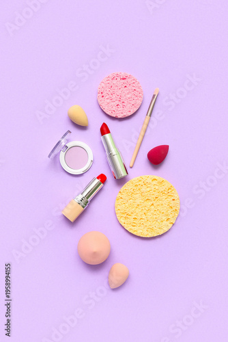 Decorative cosmetics with m...
