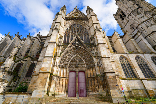 Fotografi The Gothic Saint-Etienne Cathedral of Auxerre in Burgundy, France