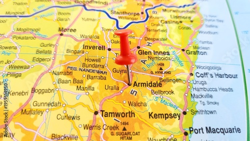 View of Armidale, is a city in the Northern Tablelands, New South Wales, Australia, on a geographical map of Australia and New Zealand, marked with red push pin