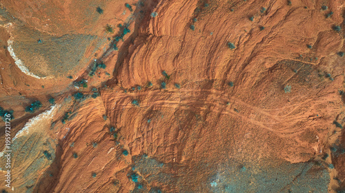 Fotografía Aerial Red Rock Formations and Desert Vegetation Near Overton Nevada Top Down