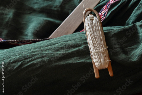 thread, colours, loom, pattern, textile, weaving, wool, fabric, hand, hand-made, handcraft,