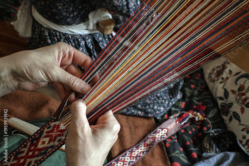 thread, colours, loom, pattern, textile, weaving, wool, fabric, hand, hand-made, handcraft,