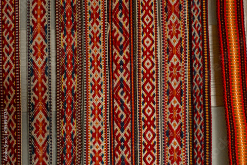 thread, colours, loom, pattern, textile, weaving, wool, fabric, hand, hand-made, handcraft,