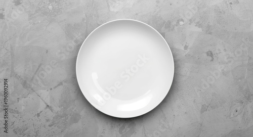 Empty minimalist ceramic pl...