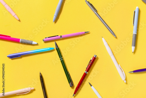 Many different pens on yell...