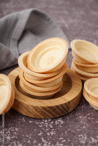 Bowl with homemade tartlets...