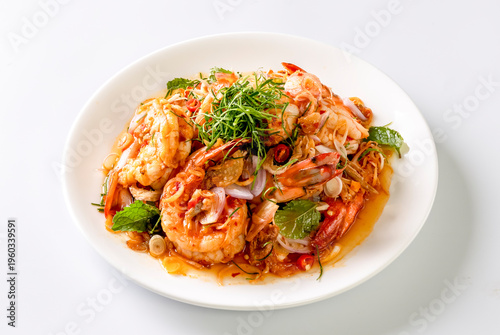 Fotografie Spicy Shrimp Salad with Lemongrass (Thai Spicy Shrimp Salad)