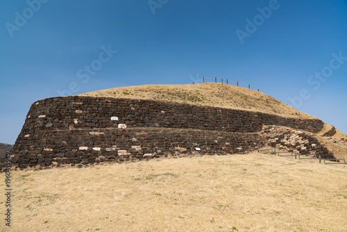 삼국시대 고구려성인 호로고루-성앞에 임진강이 흐르고 있다--장남면, 연천군 경기도 대한민국
