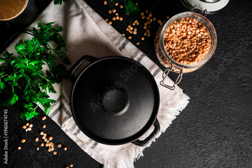 Fotografie Pea puree on a dark background