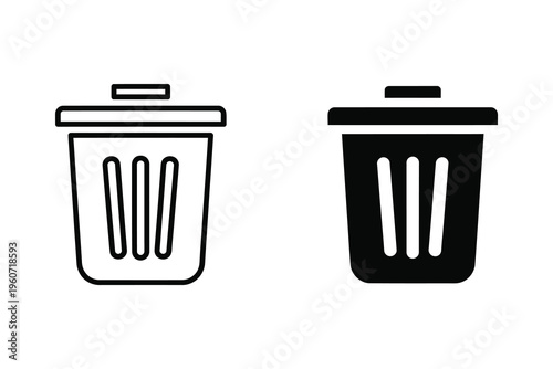 Classic Trash Can or Recycle Bin Symbol Icon