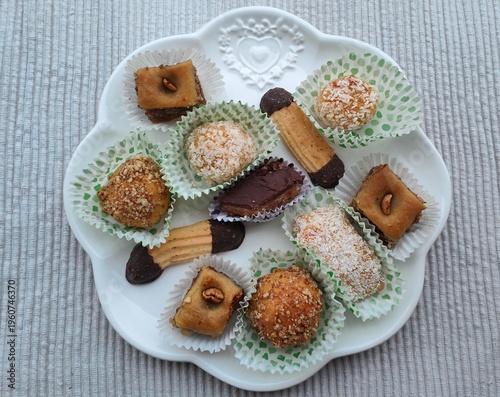 Obraz na płótnie Plate of moroccan pastries