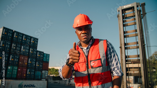 Worker dock container logis...