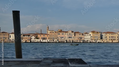 Ansicht von Guidecca Richtung Dorsoduro, Venedig - Zeitraffer / Timelapse
