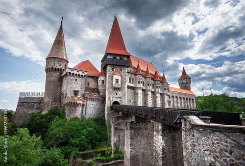 Cuadro en lienzo Hunedoara Castle, also known a Corvin Castle or Hunyadi Castle, is a Gothic-Rena