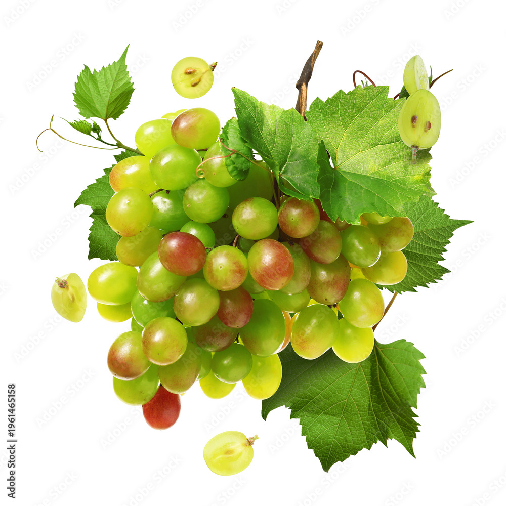 Obraz premium Fresh juicy grapes and green leaves on transparent background