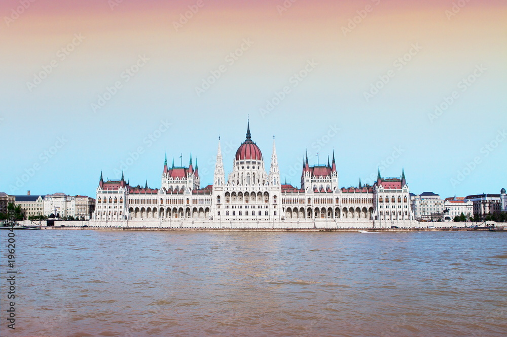 Obraz premium building of Budapest parliament in Hungary on Danube river