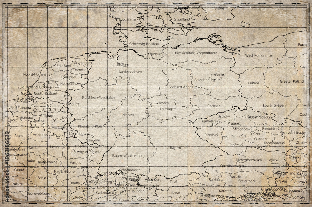 Fototapeta premium Vintage Map Of Germany With State Boundaries On Retro Paper Background