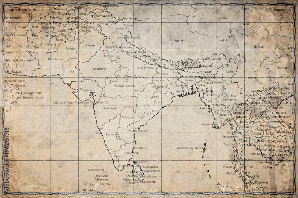 Fototapeta premium Vintage Map Of India With State Boundaries On Retro Paper Background