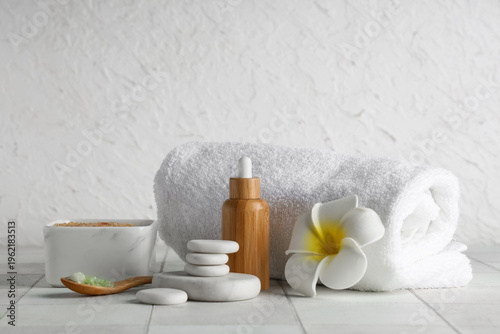 Set of spa accessories, sto...