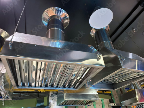 Stainless steel hoods with grease trap and ventilation system
