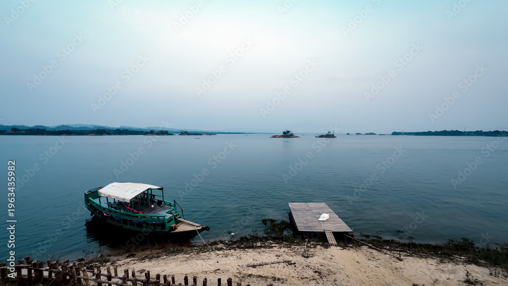 Obraz premium Awaiting the Tide