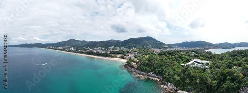 Cuadro en lienzo Golden hour waves Kata Beach Andaman Sea Phuket Southern Thailand panorama