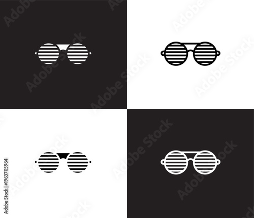 Clothes-1_black_white