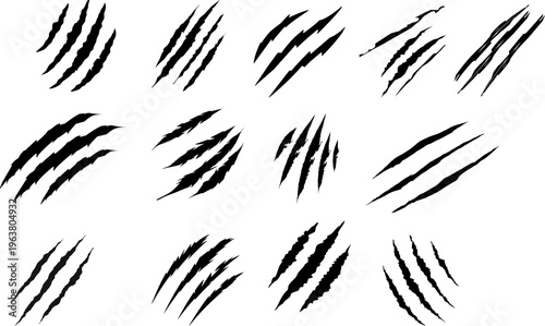 Foto Collection of black grunge claw scratches Animal claw scratches mark set, cat tiger paw scratch shape, isolated on transparent background Animals claw scratches icons set, Claw scratch icon set