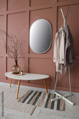 Table, floor hanger with cl...