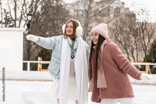 Female friends at skating r...