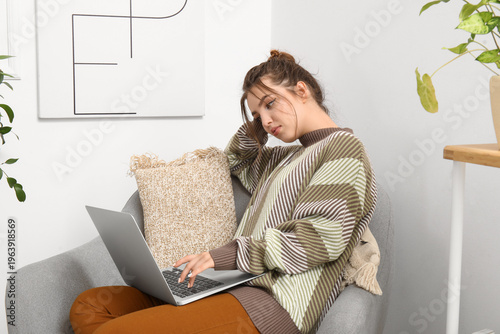 Female freelancer working w...