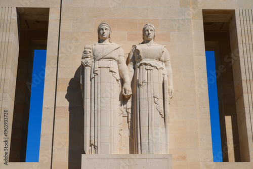 Fotografija Close up view of the monumental neoclassical allegorical statues representing Fr