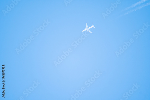 Chaos at US airports with delays, during jet fuel kerosene costs, and an emergency executive order to pay tea workers who have been going unpaid while security lines grow at domestic air terminals