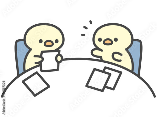 会議で話し合うひよこたちの手描きイラスト　
