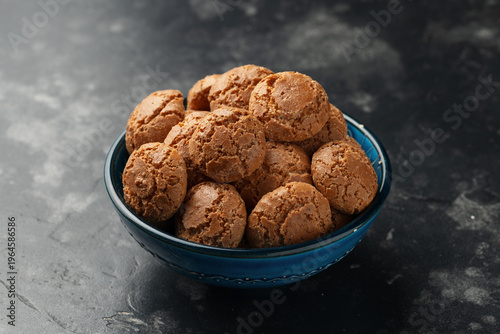 Tableau sur toile Amaretti biscuits, a traditional Italian sweet and crunchy almond cookies