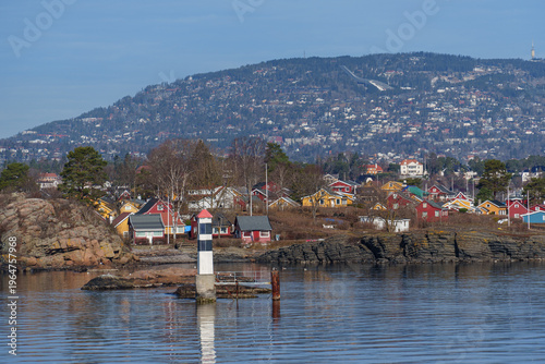 Wallpaper Mural Oslo und der Oslofjörd in Frühling Torontodigital.ca
