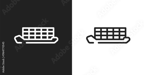 Container ship side view icon. Linear black, white icon from transporters collection. Outline container ship side view icon vector. Thin line symbol for use on web and mobile apps, logo, print