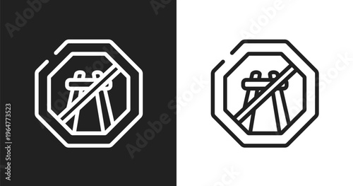 End motorway icon. Linear black, white icon from traffic signs collection. Outline end motorway vector. Thin line symbol isolated on white and black background