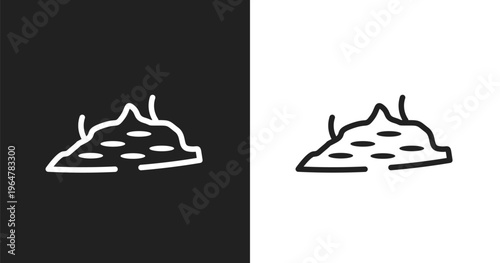 Moss icon. Linear black, white icon from wildlife collection. Outline moss vector. Thin line symbol isolated on white and black background
