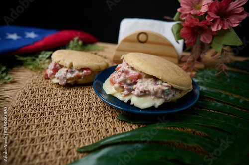 Arepa Venezolana en la mesa